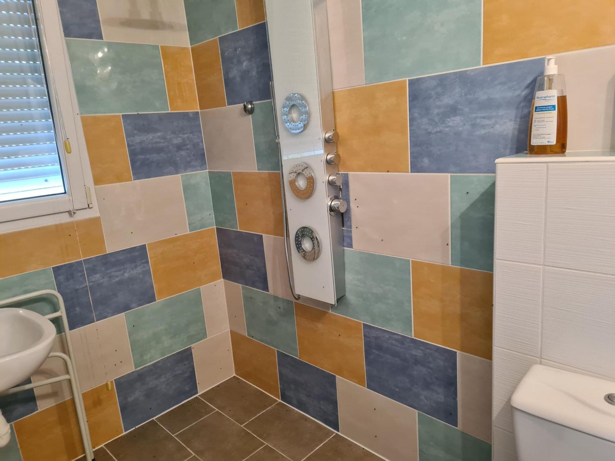 Chez Jaja Et Phiphi Apartment Bourg-et-Comin ภายนอก รูปภาพ