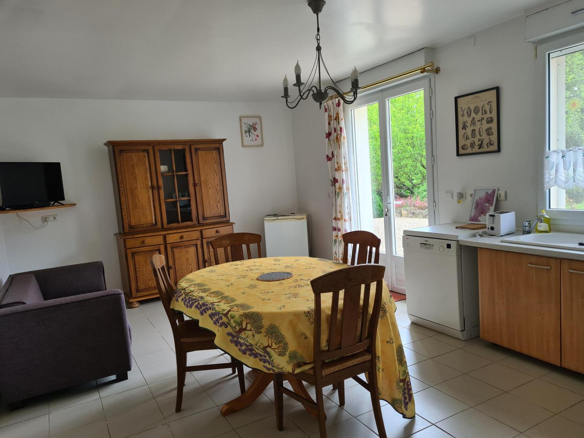Chez Jaja Et Phiphi Apartment Bourg-et-Comin ภายนอก รูปภาพ